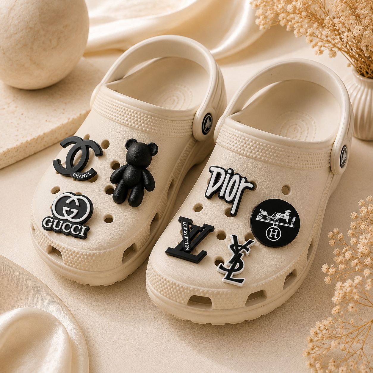 Pins de Luxe pour Crocs™ | Noir PRÉ-COMMANDE