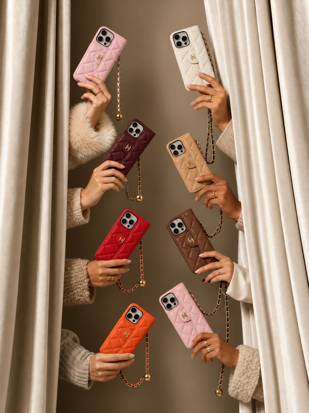 Coque matelassé avec chaîne CC