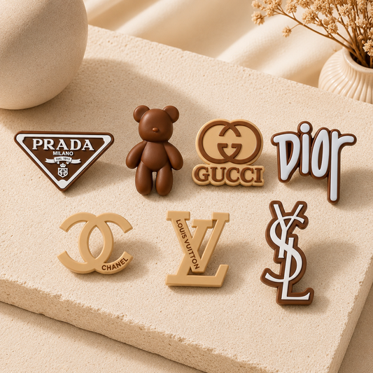Pins de luxe pour Crocs marron